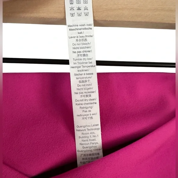 CRZ Yoga Butterluxe High Waisted Crossover Shorts Pink Women’s Size Small (4/6) - Picture 8 of 8